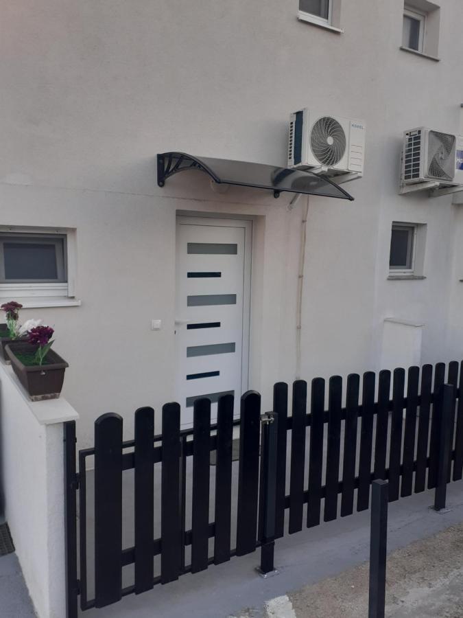 Studio Apartman Lorena Ζαντάρ Εξωτερικό φωτογραφία